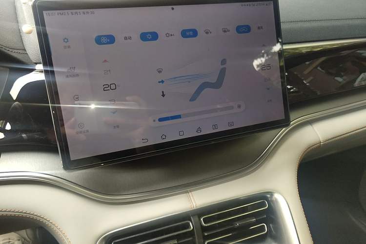 Used BYD Song PLUS New Energy 2023 Champion Edition DM-i 110KM Flagship PLUS Audio And AC Panel