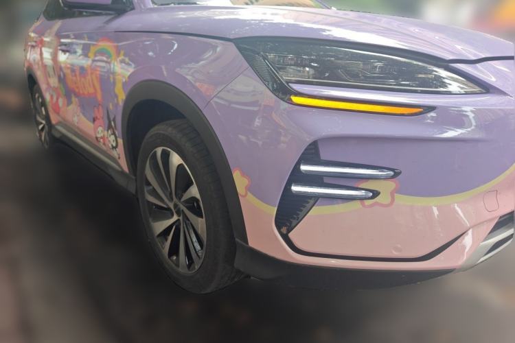 Used BYD Song PLUS New Energy 2023 Champion Edition EV 520KM Flagship Model Front Right 45 Deg