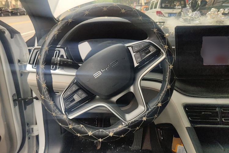Used BYD Song PLUS New Energy 2023 Champion Edition DM-i 110KM Flagship PLUS Steering Wheel