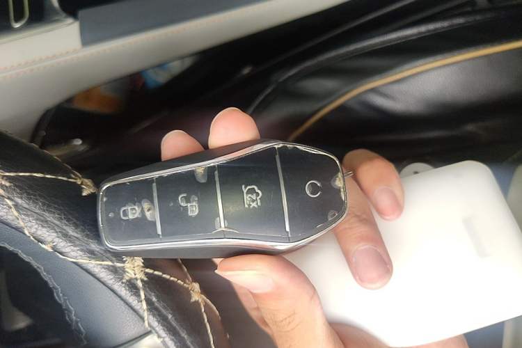 Used BYD Song PLUS New Energy 2023 Champion Edition DM-i 110KM Flagship PLUS Vehicle Key