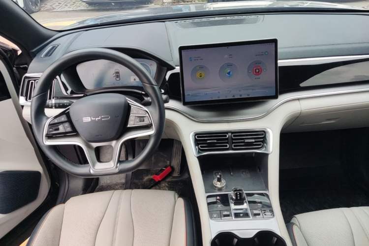 Used BYD Song PLUS New Energy 2023 Champion Edition DM-i 150KM Flagship PLUS Audio And AC Panel