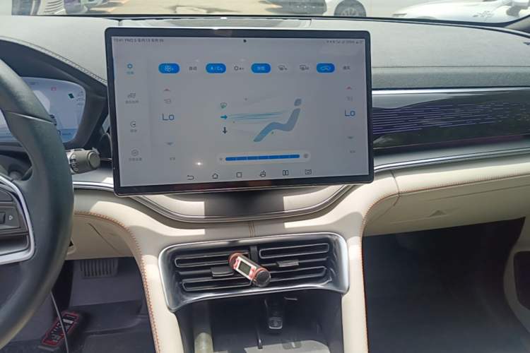 Used BYD Song PLUS New Energy 2023 Champion Edition EV 605KM Flagship PLUS Audio And AC Panel