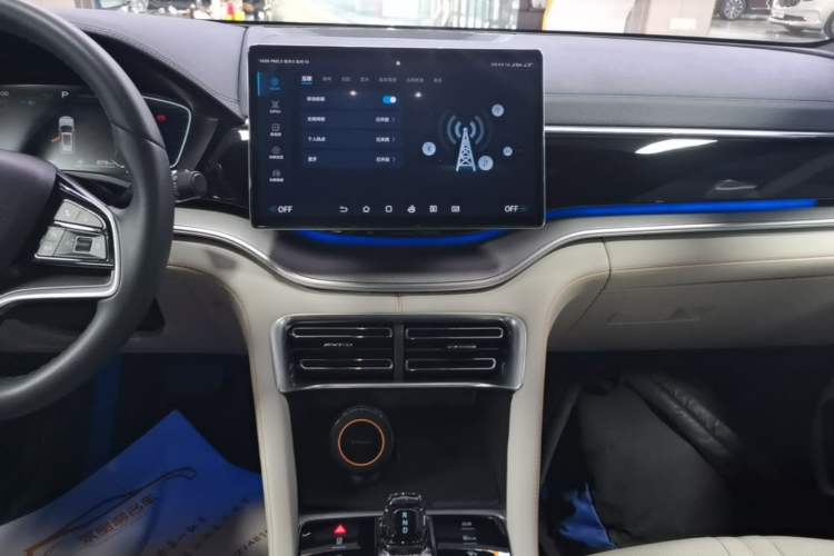 Used BYD Song PLUS New Energy 2023 Champion Edition DM-i 110KM Flagship PLUS Audio And AC Panel