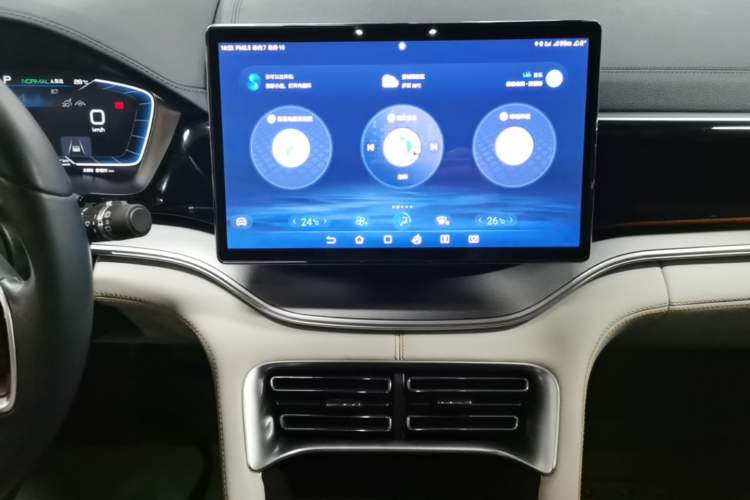 Used BYD Song PLUS New Energy 2023 Champion Edition DM-i 110KM Flagship PLUS Audio And AC Panel