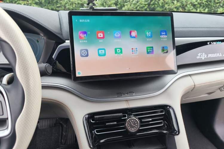 Used BYD Song PLUS New Energy 2023 Champion Edition DM-i 150KM Flagship PLUS Audio And AC Panel