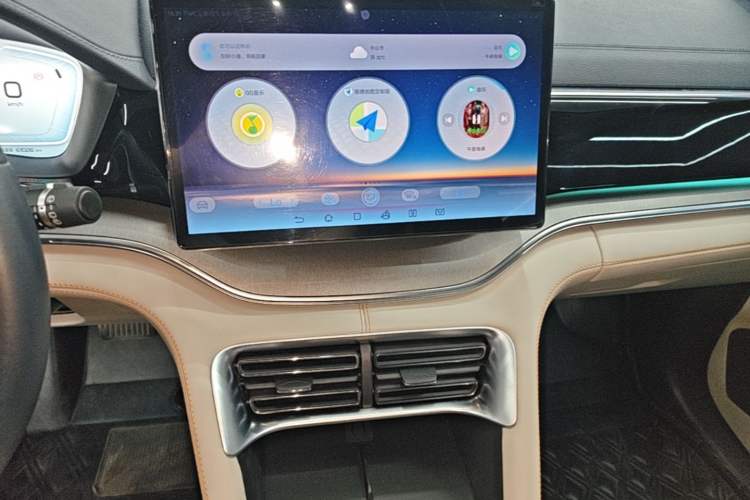 Used BYD Song PLUS New Energy 2023 Champion Edition DM-i 110KM Flagship Model Audio And AC Panel