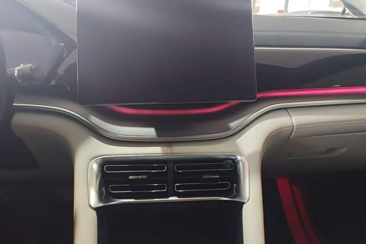 Used BYD Song PLUS New Energy 2023 Champion Edition DM-i 110KM Flagship PLUS Audio And AC Panel