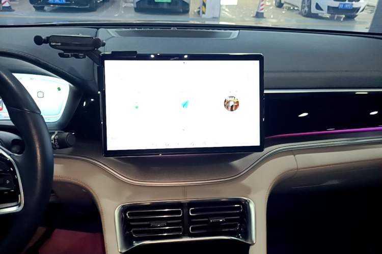 Used BYD Song PLUS New Energy 2023 Champion Edition DM-i 110KM Flagship PLUS Audio And AC Panel