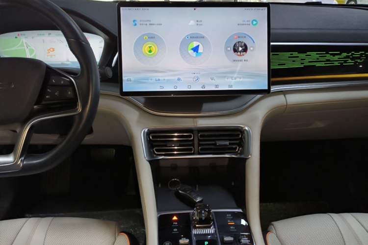 Used BYD Song PLUS New Energy 2023 Champion Edition EV 605KM Flagship PLUS Audio And AC Panel