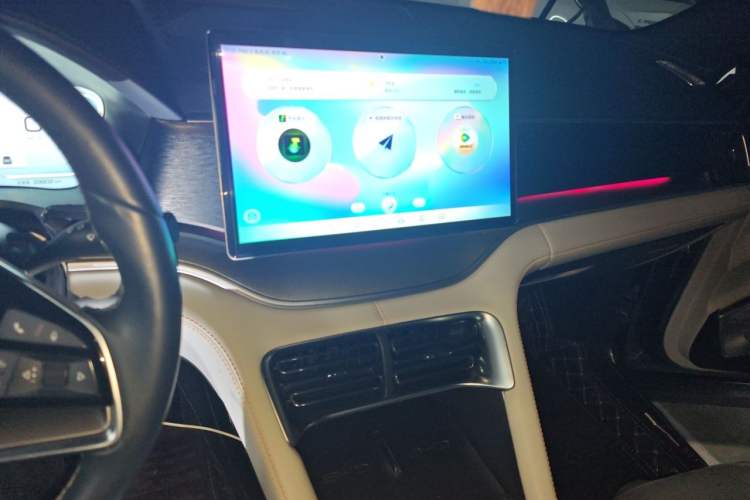 Used BYD Song PLUS New Energy 2023 Champion Edition DM-i 110KM Flagship PLUS Audio And AC Panel