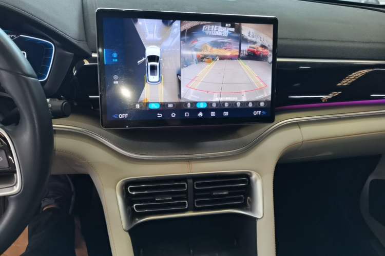 Used BYD Song PLUS New Energy 2023 Champion Edition DM-i 150KM Flagship PLUS Audio And AC Panel