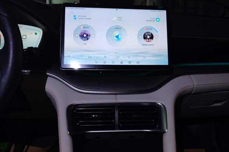 Used BYD Song PLUS New Energy 2023 Champion Edition DM-i 150KM Flagship PLUS Audio And AC Panel