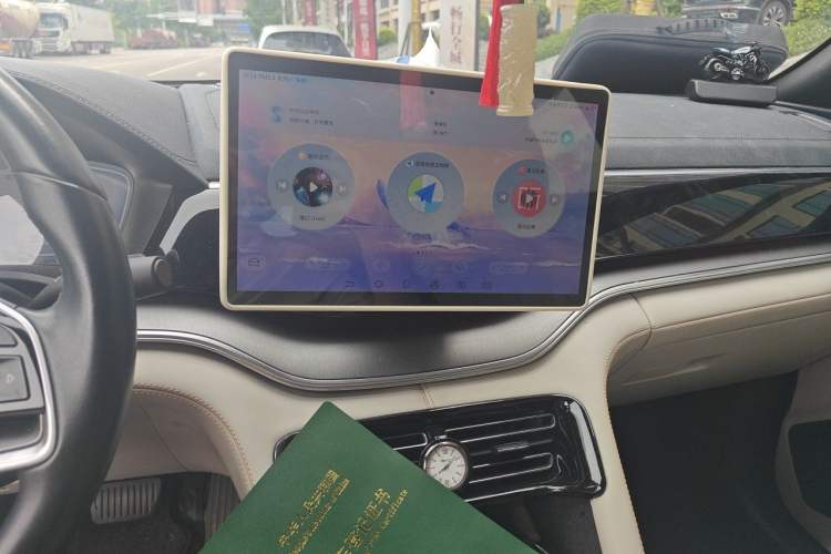 Used BYD Song PLUS New Energy 2023 Champion Edition DM-i 150KM Flagship PLUS Audio And AC Panel