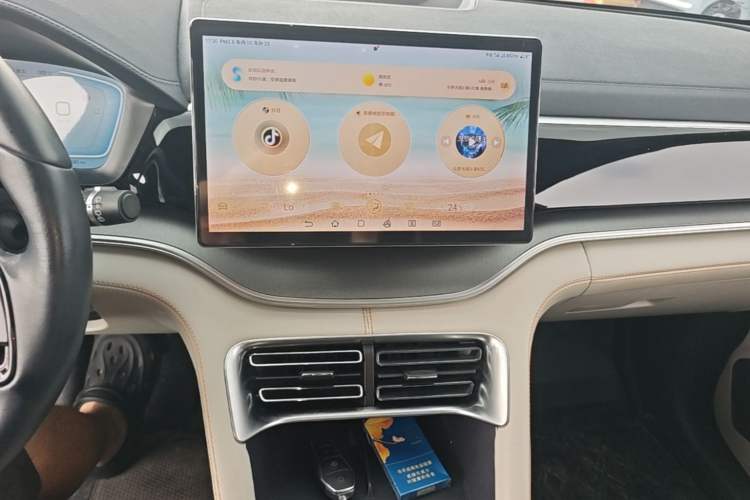 Used BYD Song PLUS New Energy 2023 Champion Edition DM-i 110KM Flagship Model Audio And AC Panel