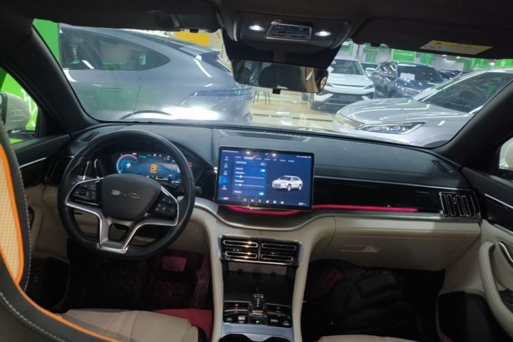 Used BYD Song PLUS New Energy 2023 Champion Edition DM-i 110KM Flagship PLUS Center Console