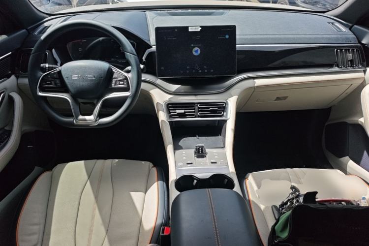 Used BYD Song PLUS New Energy 2023 Champion Edition DM-i 150KM Flagship PLUS Center Console