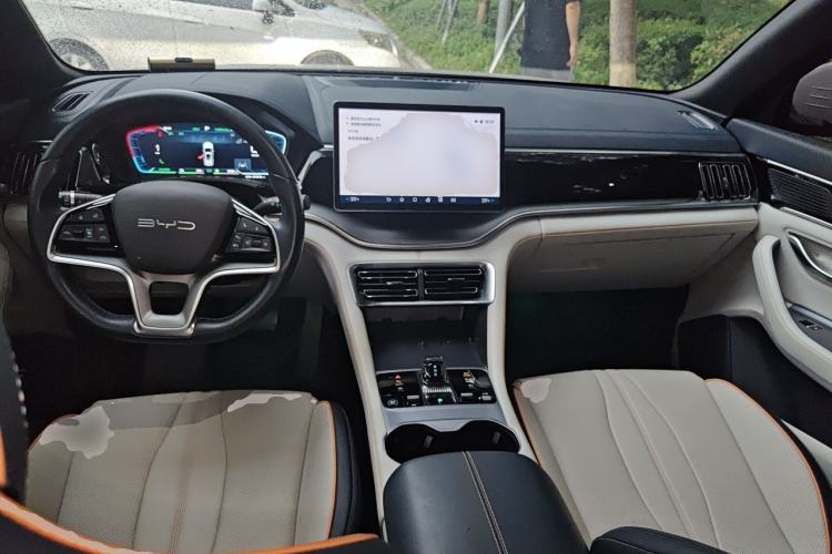 Used BYD Song PLUS New Energy 2023 Champion Edition DM-i 150KM Flagship PLUS Center Console