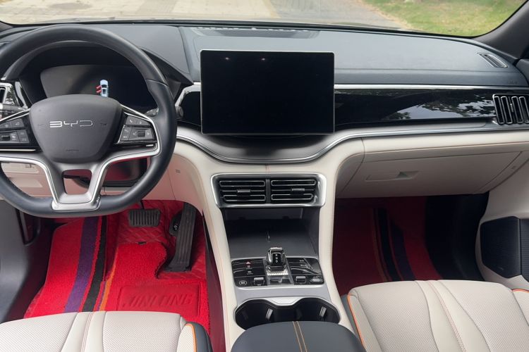 Used BYD Song PLUS New Energy 2023 Champion Edition DM-i 110KM Flagship PLUS Center Console