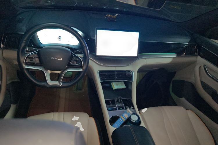 Used BYD Song PLUS New Energy 2023 Champion Edition DM-i 110KM Flagship PLUS Center Console