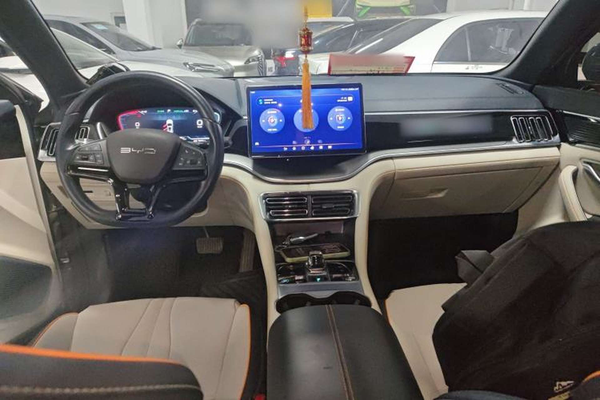 Used BYD Song PLUS New Energy 2023 Champion Edition EV 520KM Prestige Model Center Console