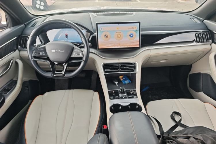 Used BYD Song PLUS New Energy 2023 Champion Edition DM-i 110KM Flagship Model Center Console