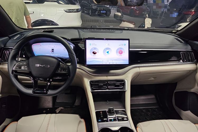 Used BYD Song PLUS New Energy 2023 Champion Edition DM-i 110KM Flagship Model Center Console
