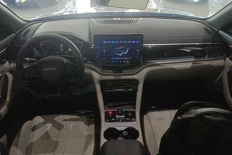 Used BYD Song PLUS New Energy 2023 Champion Edition EV 520KM Prestige Model Center Console