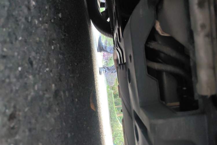 Used BYD Song PLUS New Energy 2023 Champion Edition DM-i 110KM Flagship Model Chassis Front Left