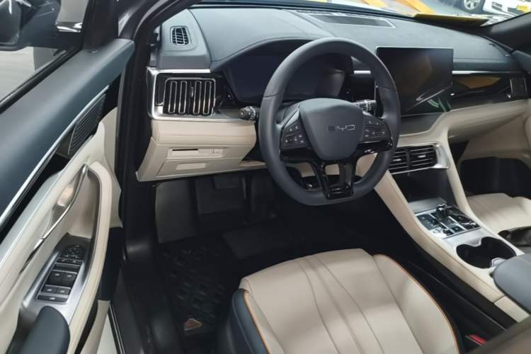 Used BYD Song PLUS New Energy 2023 Champion Edition DM-i 110KM Flagship Model Driver Seat