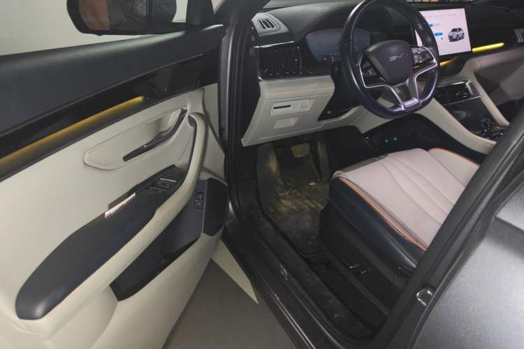 Used BYD Song PLUS New Energy 2023 Champion Edition DM-i 110KM Flagship PLUS Driver Seat