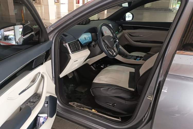 Used BYD Song PLUS New Energy 2023 Champion Edition DM-i 150KM Flagship PLUS Driver Seat