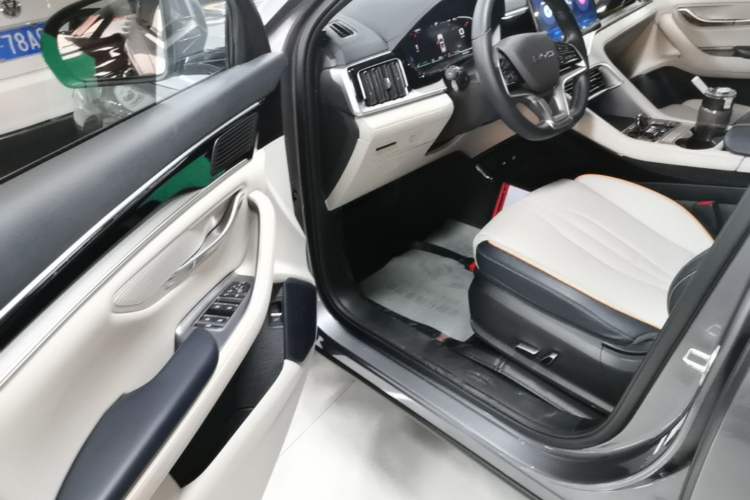 Used BYD Song PLUS New Energy 2023 Champion Edition DM-i 110KM Flagship PLUS Driver Seat