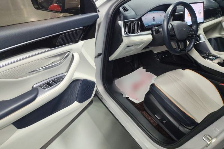 Used BYD Song PLUS New Energy 2023 Champion Edition EV 520KM Luxury Model Driver Seat