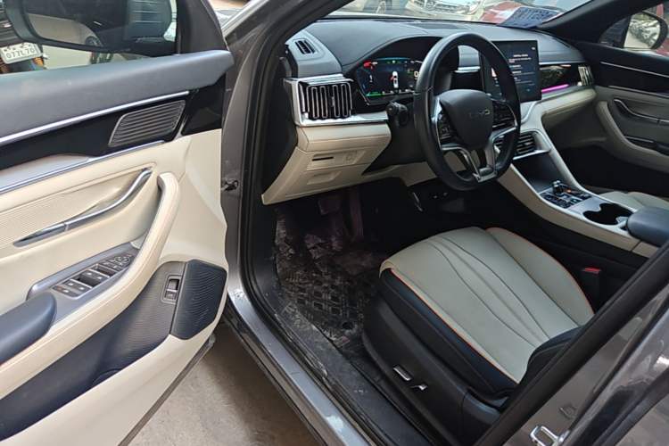 Used BYD Song PLUS New Energy 2023 Champion Edition DM-i 110KM Flagship PLUS Driver Seat