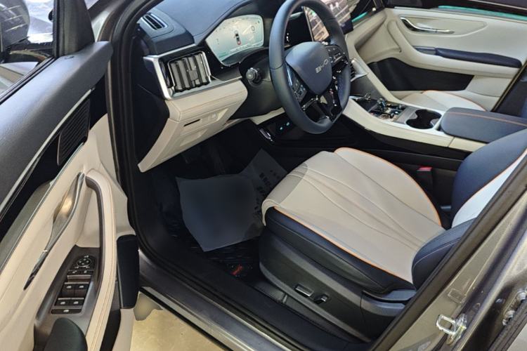 Used BYD Song PLUS New Energy 2023 Champion Edition DM-i 110KM Flagship Model Driver Seat