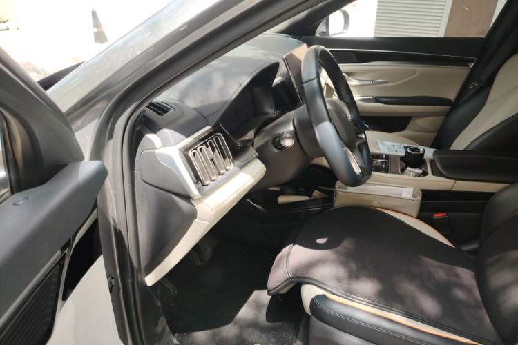 Used BYD Song PLUS New Energy 2023 Champion Edition DM-i 110KM Flagship PLUS Driver Seat