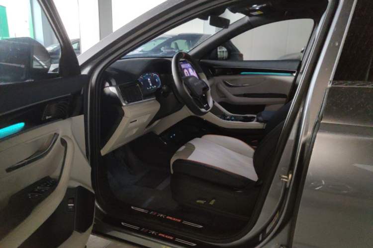 Used BYD Song PLUS New Energy 2023 Champion Edition DM-i 110KM Flagship Model Driver Seat