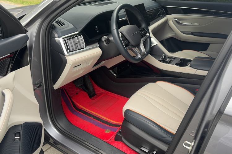Used BYD Song PLUS New Energy 2023 Champion Edition DM-i 110KM Flagship PLUS Driver Seat