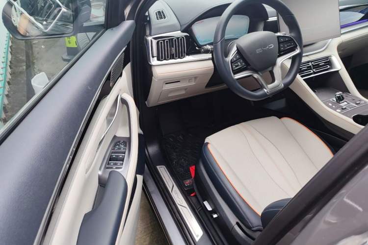 Used BYD Song PLUS New Energy 2023 Champion Edition EV 605KM Flagship PLUS Driver Seat