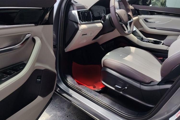 Used BYD Song PLUS New Energy 2023 Champion Edition EV 520KM Flagship Model Driver Seat