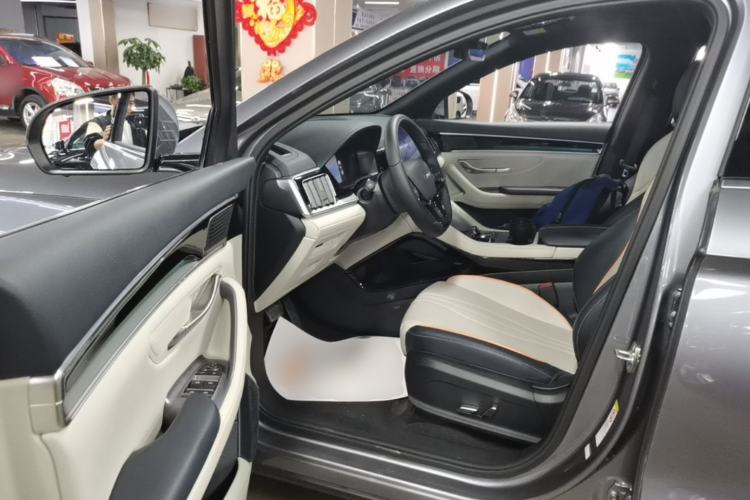 Used BYD Song PLUS New Energy 2023 Champion Edition DM-i 110KM Flagship Model Driver Seat