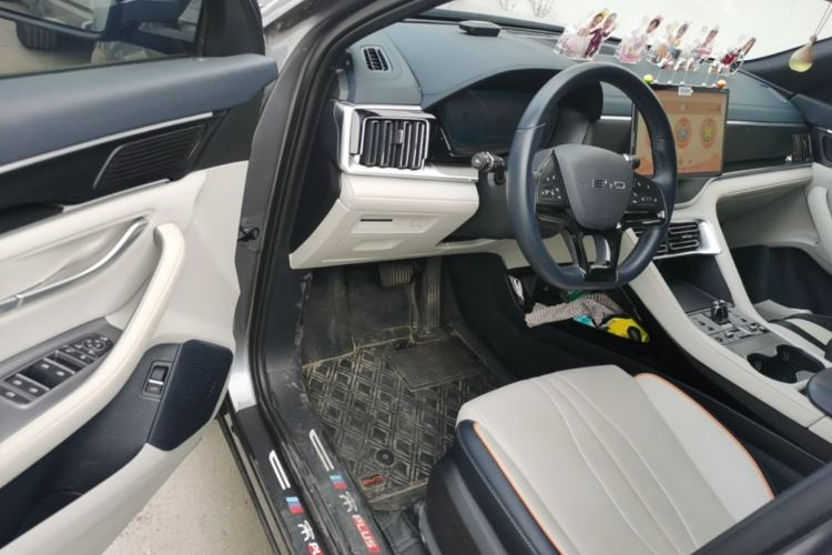 Used BYD Song PLUS New Energy 2023 Champion Edition DM-i 110KM Flagship Model Driver Seat