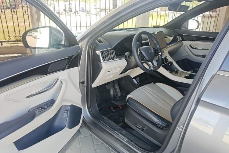 Used BYD Song PLUS New Energy 2023 Champion Edition DM-i 110KM Flagship PLUS Driver Seat