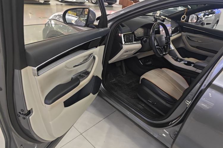 Used BYD Song PLUS New Energy 2023 Champion Edition EV 520KM Luxury Model Driver Seat