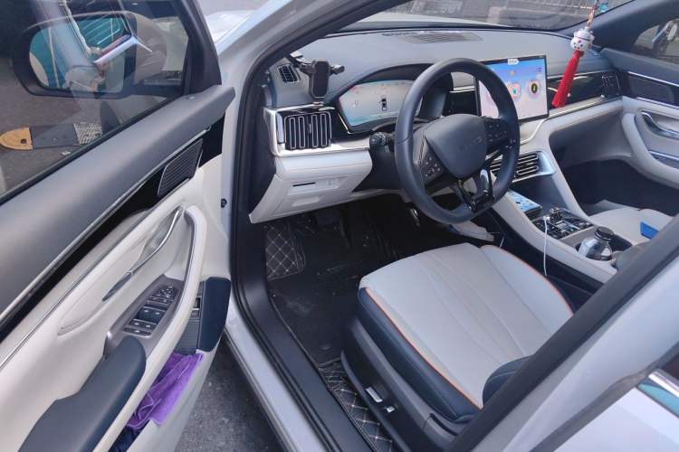 Used BYD Song PLUS New Energy 2023 Champion Edition DM-i 110KM Flagship Model Driver Seat