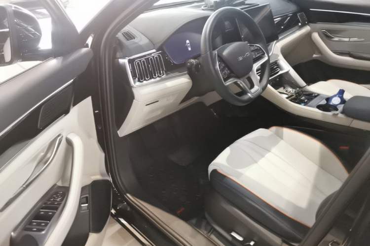 Used BYD Song PLUS New Energy 2023 Champion Edition DM-i 110KM Flagship Model Driver Seat
