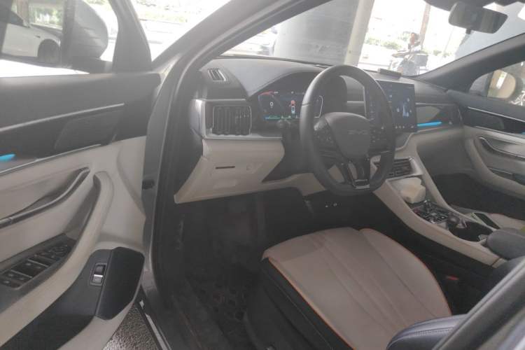 Used BYD Song PLUS New Energy 2023 Champion Edition DM-i 110KM Flagship Model Driver Seat