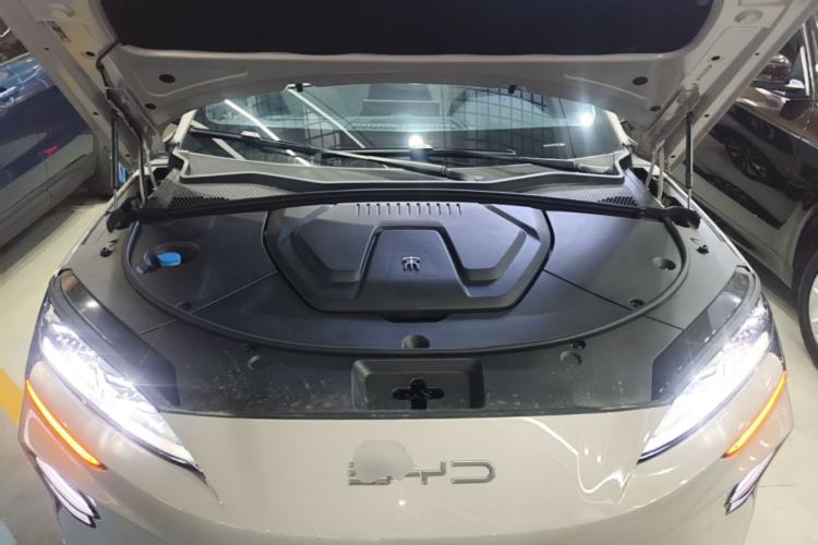 Used BYD Song PLUS New Energy 2023 Champion Edition EV 520KM Prestige Model Engine Bay