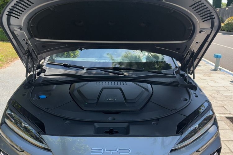 Used BYD Song PLUS New Energy 2023 Champion Edition DM-i 110KM Flagship PLUS Engine Bay
