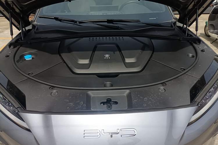 Used BYD Song PLUS New Energy 2023 Champion Edition EV 605KM Flagship PLUS Engine Bay